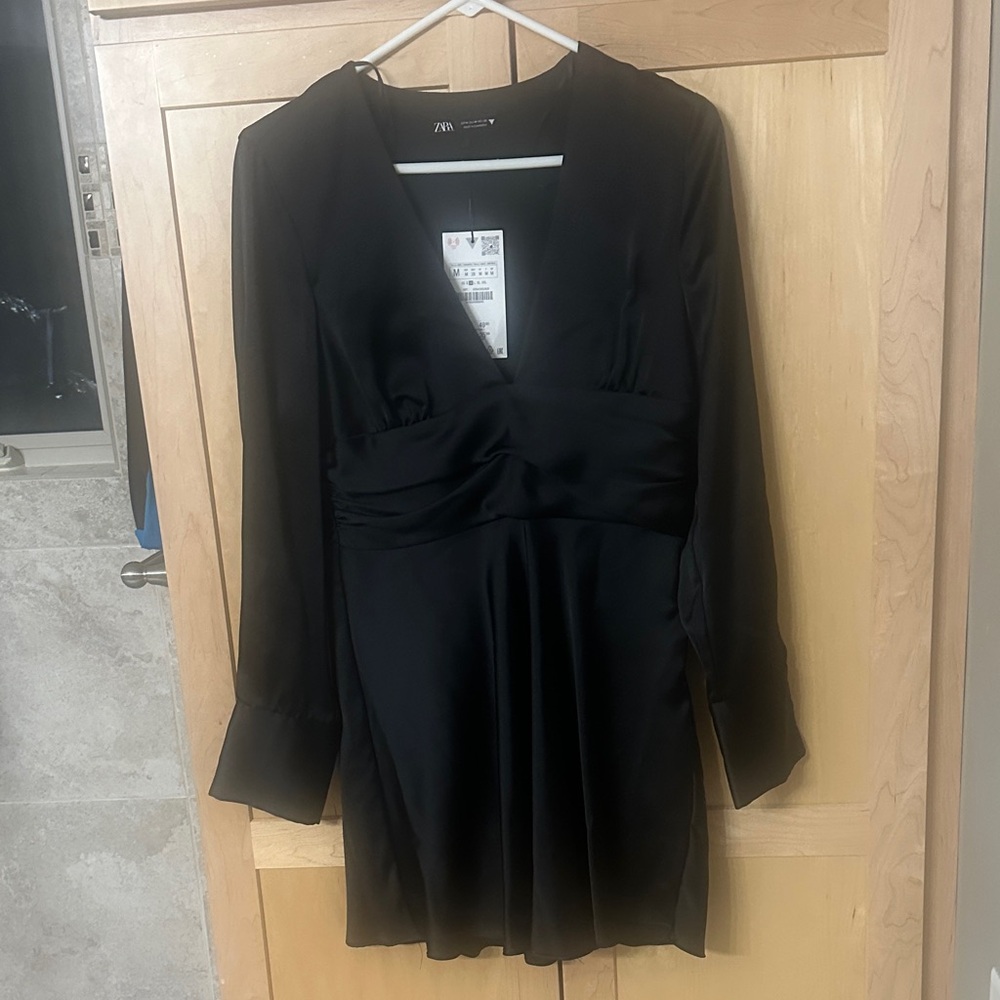 Zara Elegant Black Long Sleeve Dress